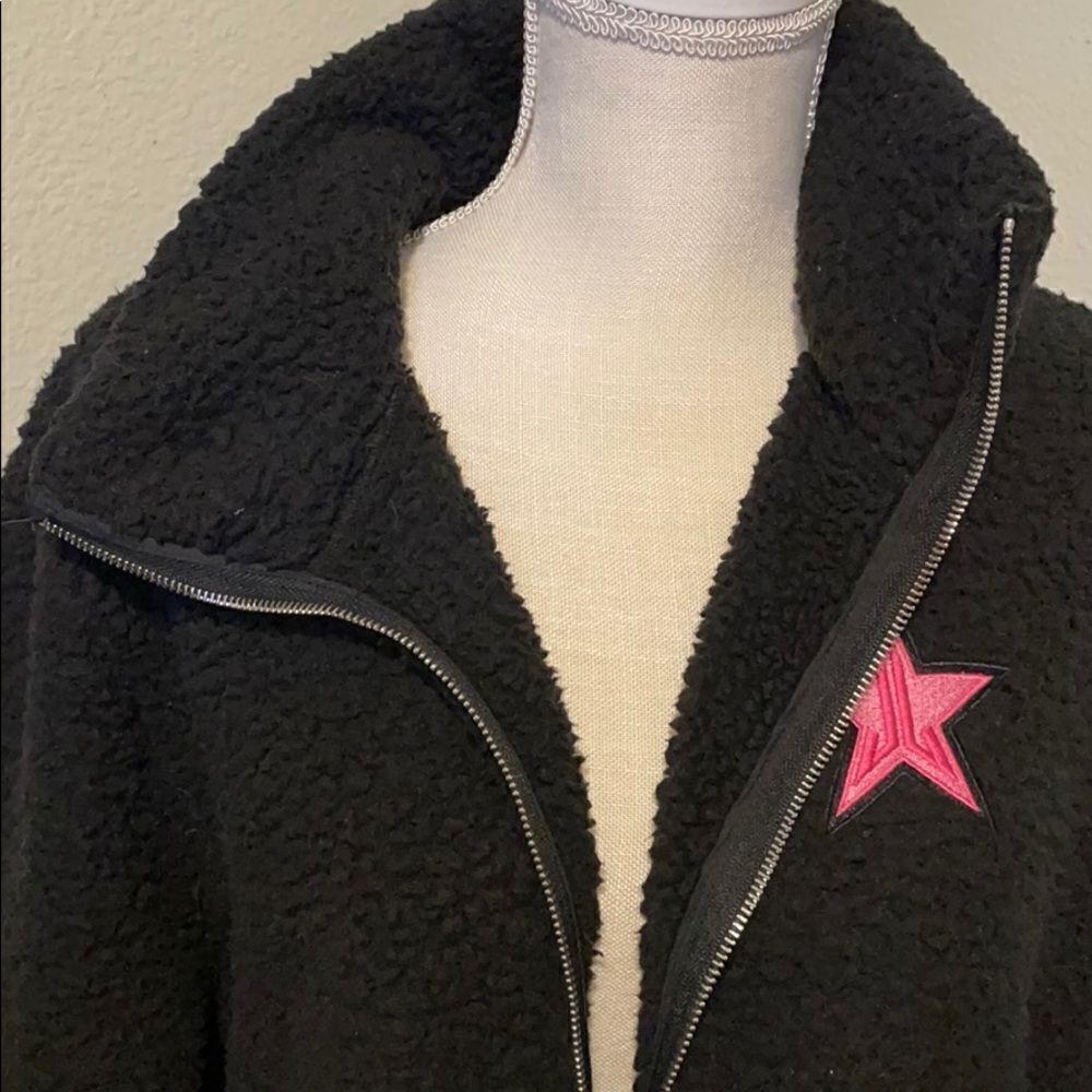 Jeffree Star approved fuzzy jacket - Picture 6 of 6